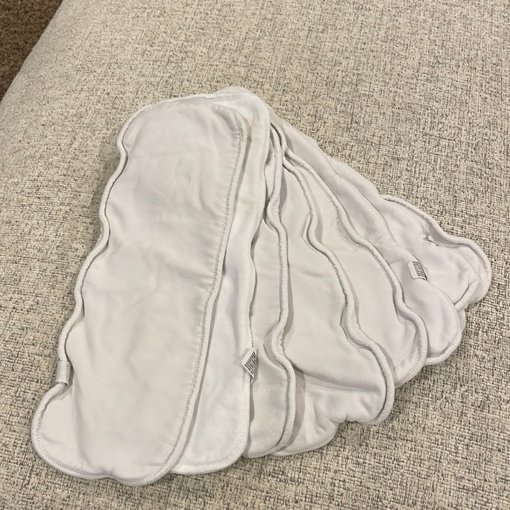 8 large Thirsties Hemp Inserts